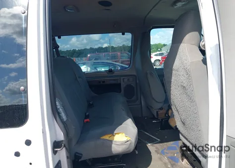 2011 Ford E-350 Super Duty Xlt z USA, uszkodzony, nr VIN 1FBSS3BL7BDA74902